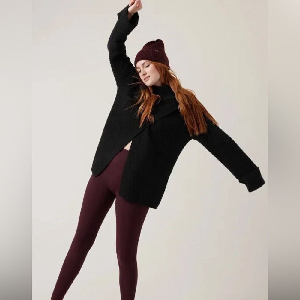 NWT Athleta Black Azalea Sweater Size Large.